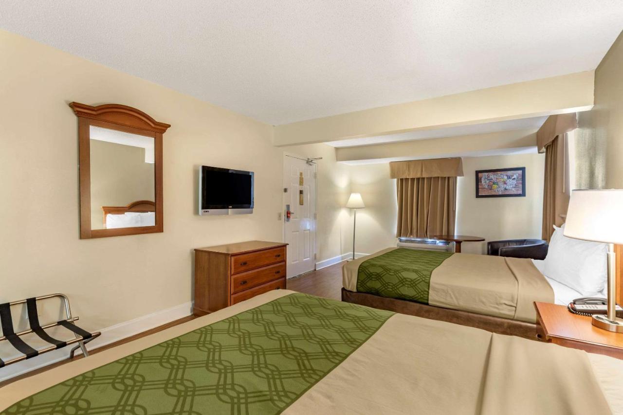 Econo Lodge Inn & Suites Lugoff Bagian luar foto