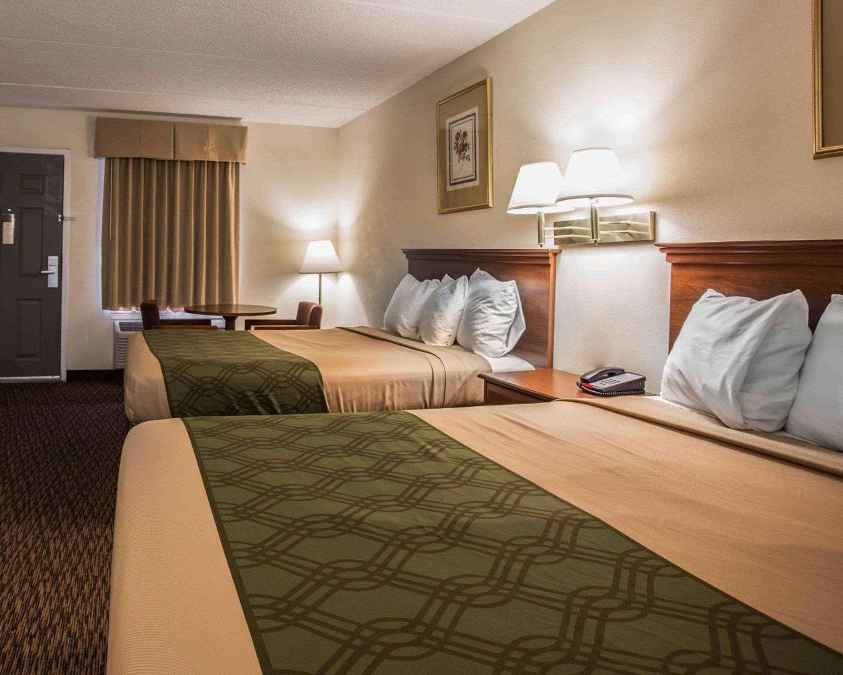 Econo Lodge Inn & Suites Lugoff Bagian luar foto