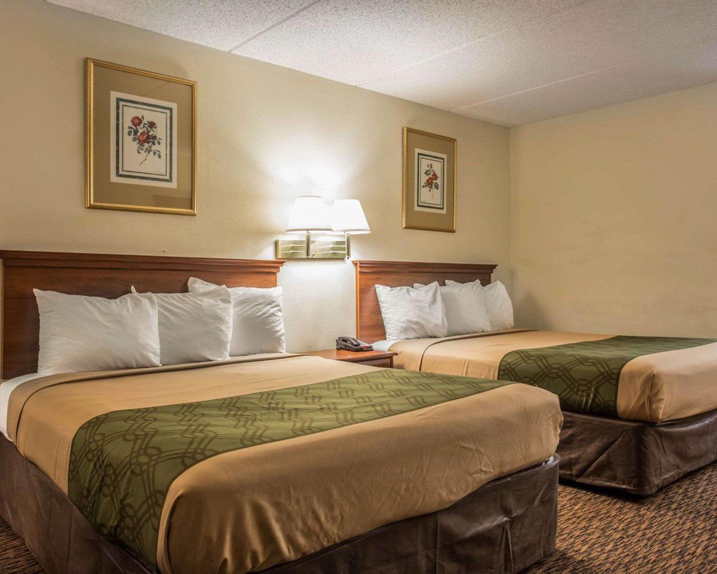 Econo Lodge Inn & Suites Lugoff Bagian luar foto