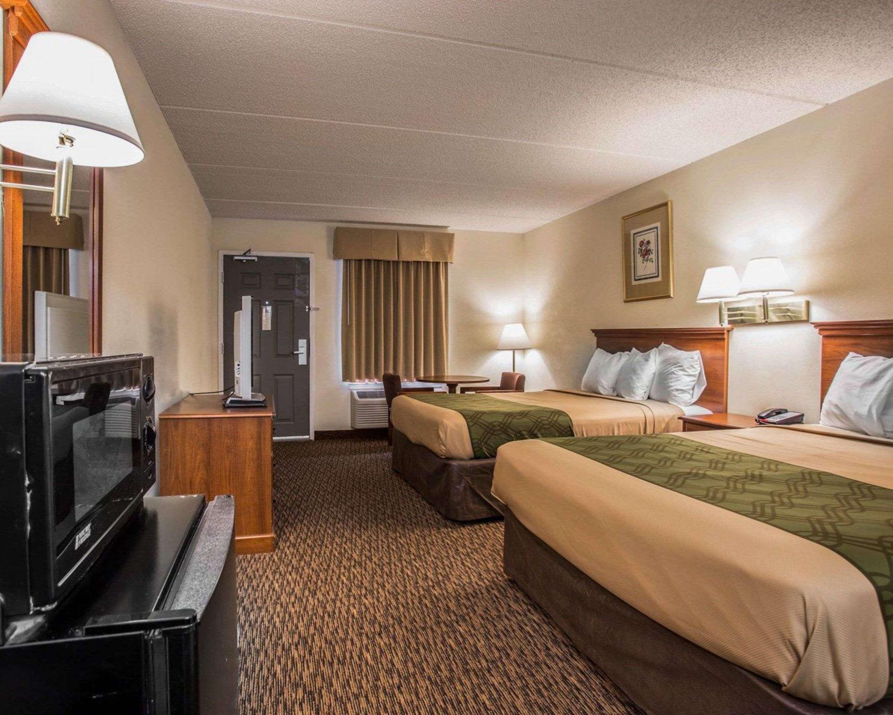 Econo Lodge Inn & Suites Lugoff Bagian luar foto