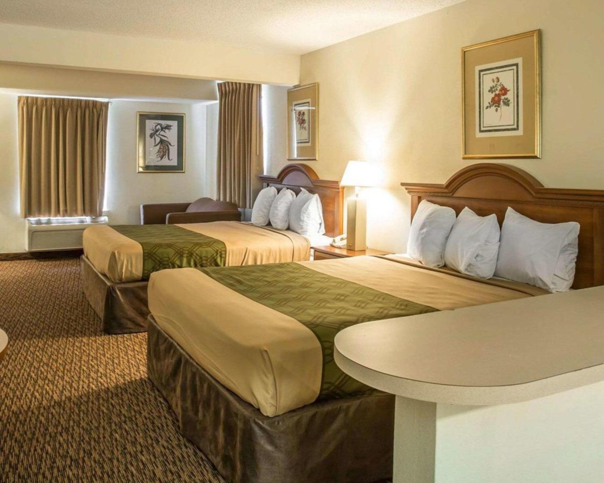 Econo Lodge Inn & Suites Lugoff Bagian luar foto