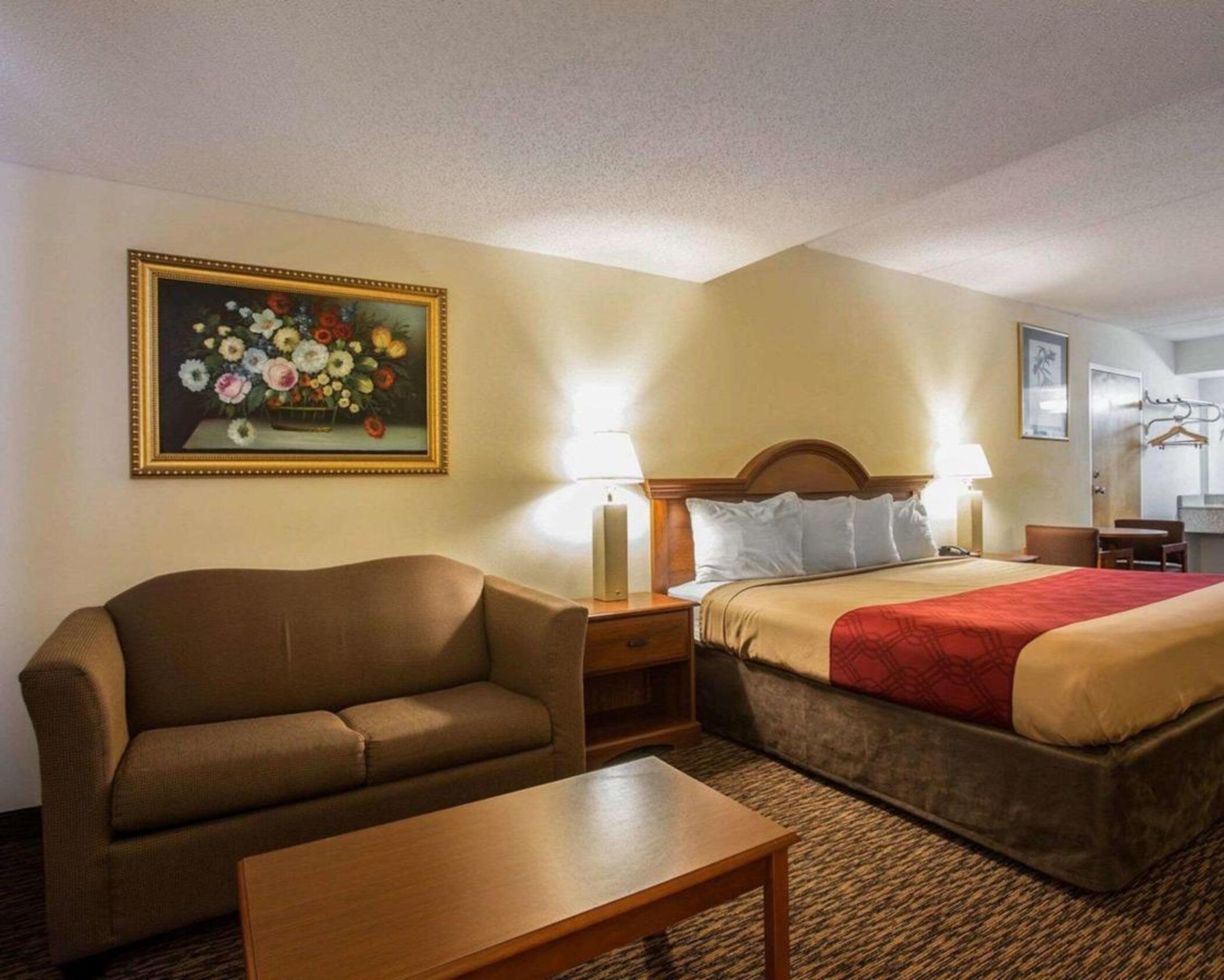 Econo Lodge Inn & Suites Lugoff Bagian luar foto