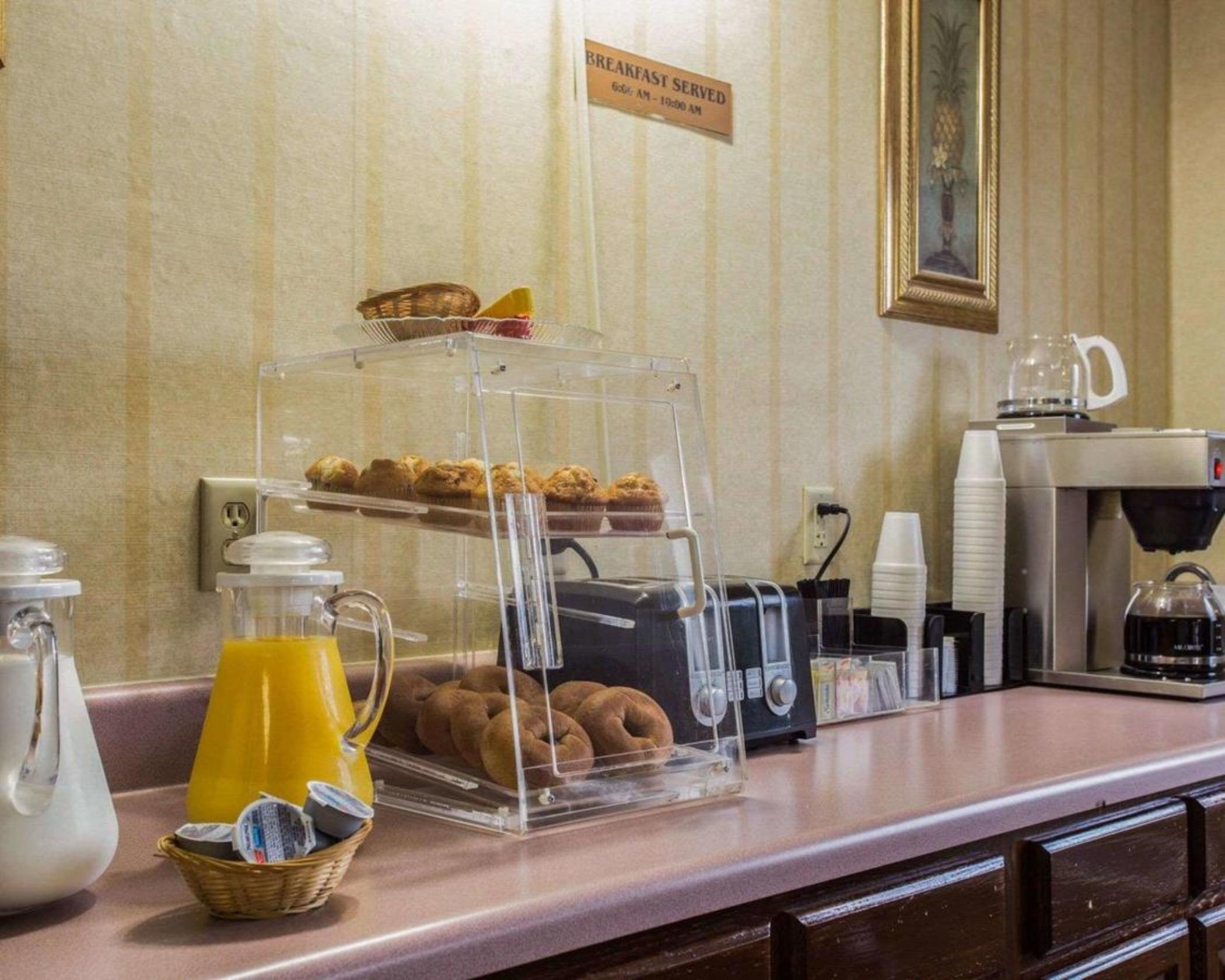 Econo Lodge Inn & Suites Lugoff Bagian luar foto