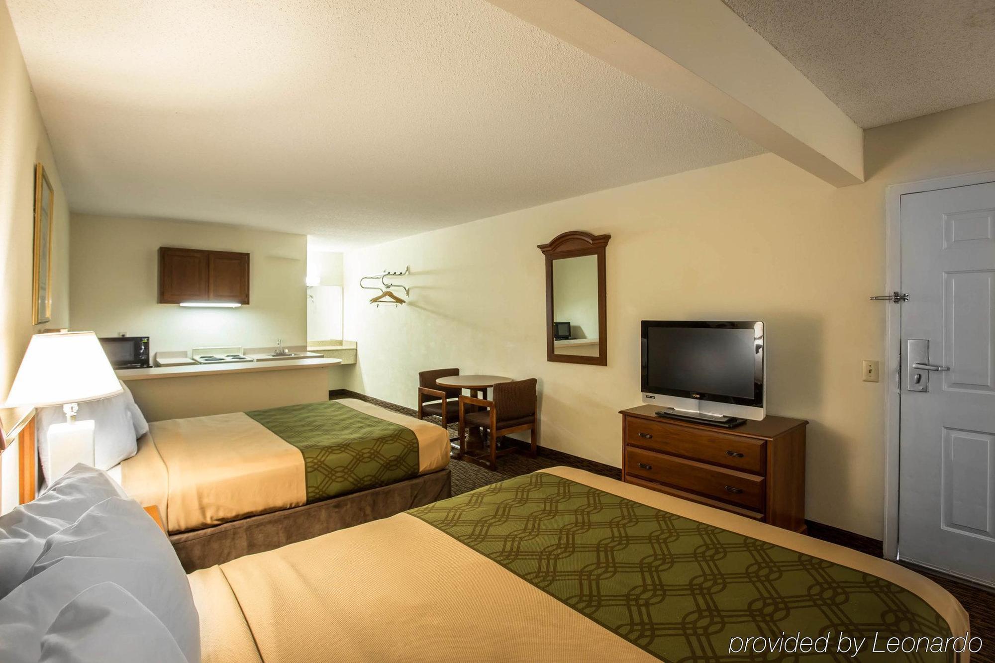 Econo Lodge Inn & Suites Lugoff Bagian luar foto