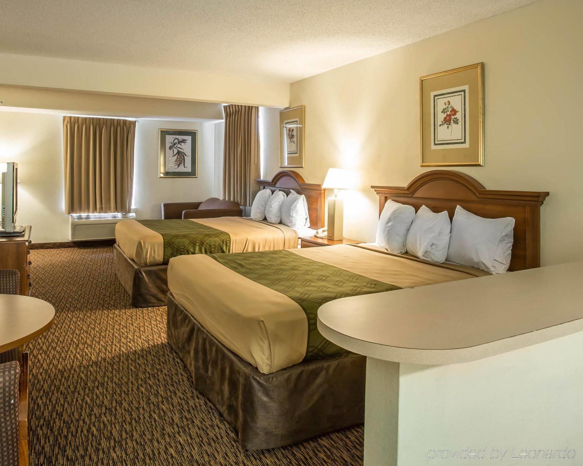 Econo Lodge Inn & Suites Lugoff Bagian luar foto