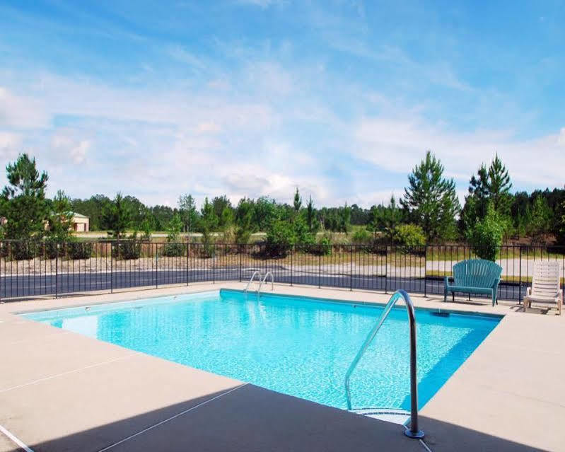 Econo Lodge Inn & Suites Lugoff Bagian luar foto
