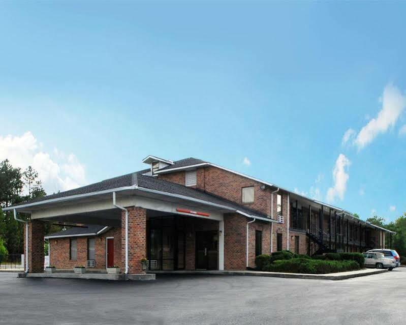 Econo Lodge Inn & Suites Lugoff Bagian luar foto